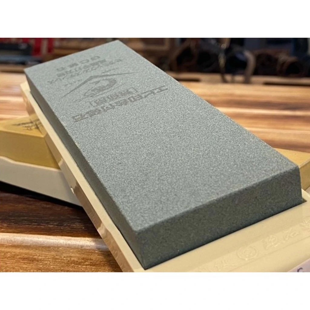 foto Japonsk� hrub� brusn� k�men 220 NANIWA